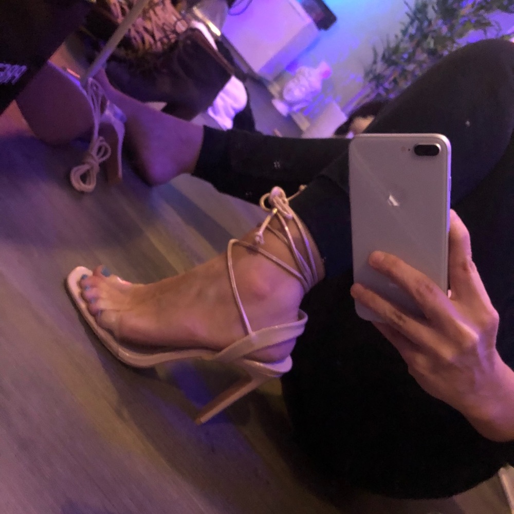⚡️✨ Nude Lace Up Clear Strap Heel✨⚡️